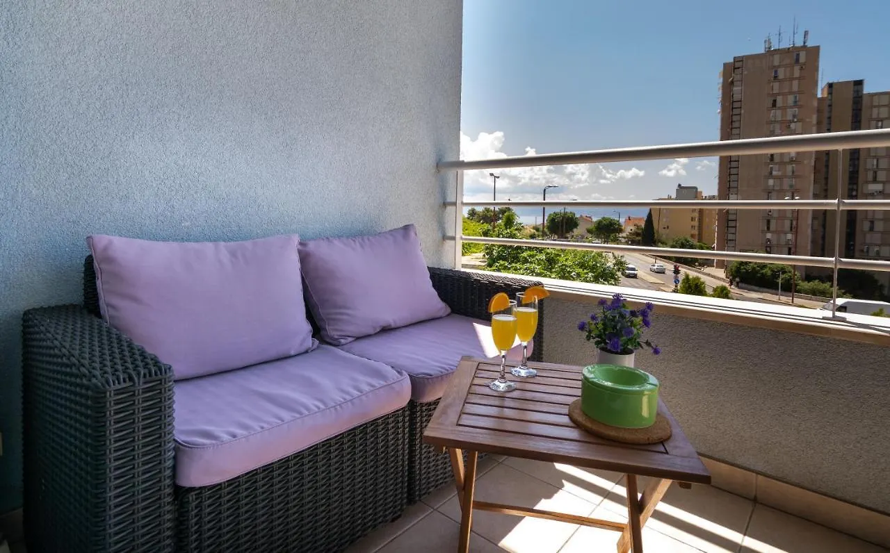 Dare Apartment Split